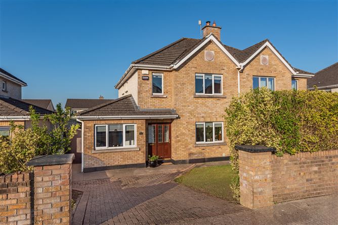 https://photos-a.propertyimages.ie/media/3/7/1/4941173/5e49ee23-43b1-41d7-8e52-056937795188_l.jpg