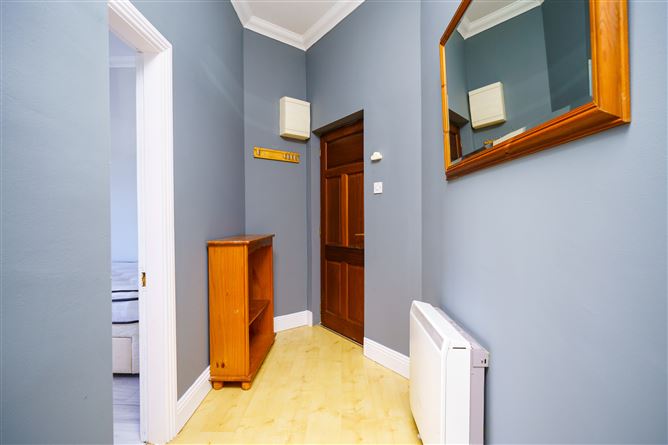 Apt 2 Sarsfield Court , Ballyfermot,   Dublin 10