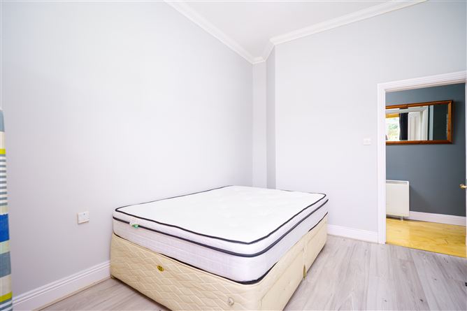 Apt 2 Sarsfield Court , Ballyfermot,   Dublin 10