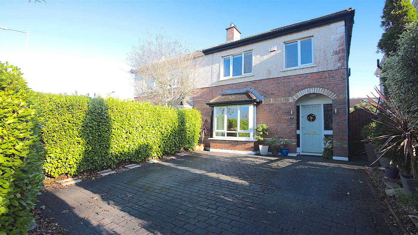 39 The Drive, Hunters Run, Clonee, Dublin 15