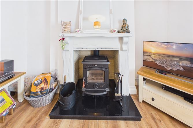 30 The Glen, Waterford City, Co. Waterford