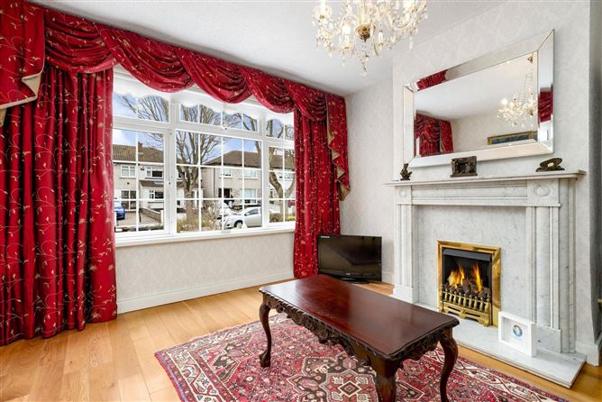 9 Hillcrest Avenue, Lucan, Co. Dublin