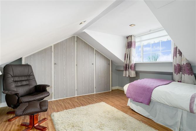 Photo 23 of 32 — 9 Hillcrest Avenue, Lucan, Co. Dublin