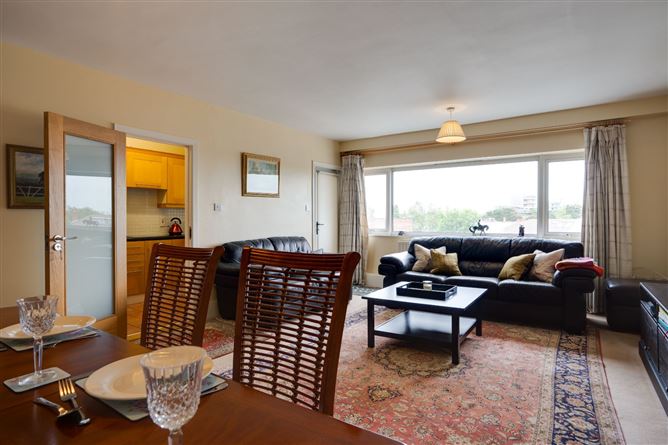 15 Ashurst, Mount Merrion Avenue, Blackrock, Co. Dublin