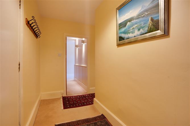 15 Ashurst, Mount Merrion Avenue, Blackrock, Co. Dublin