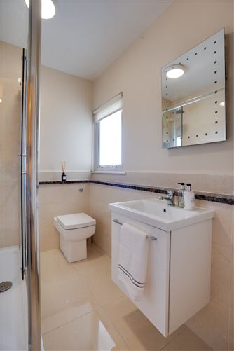 15 Ashurst, Mount Merrion Avenue, Blackrock, Co. Dublin