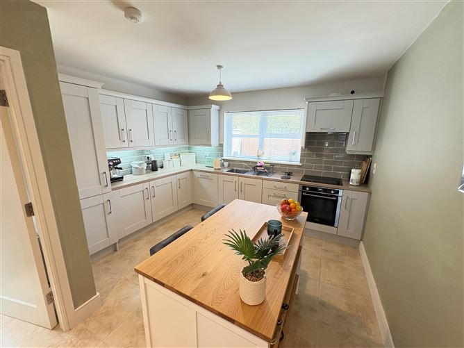 54 Ros Alainn, Macroom, Cork