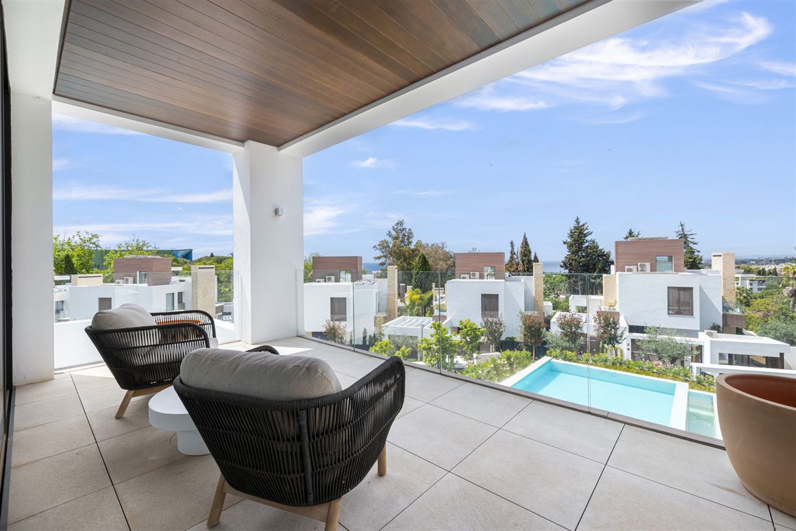 {name:Malaga, codeiso:MA}, Marbella, La Fuente, Spain - COSTA-01296P