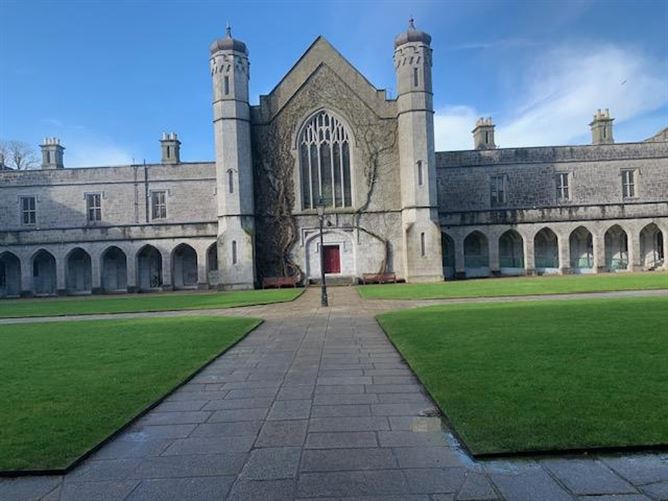 3 Newcastle Park, Newcastle, Galway City