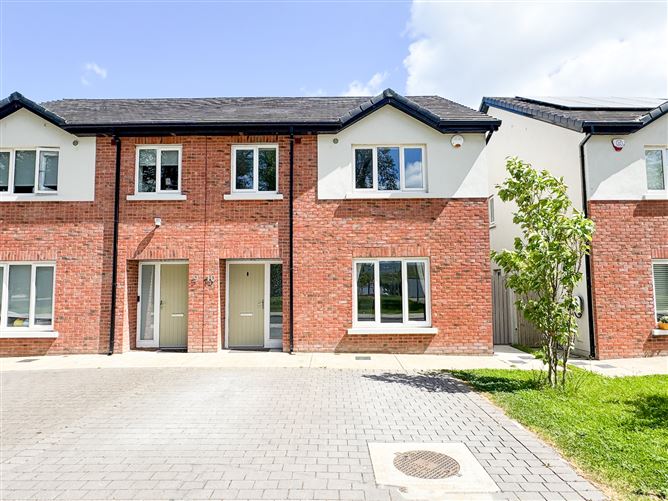 Photo 1 of 21 — 10 Clermont Grove, Rathnew, Wicklow