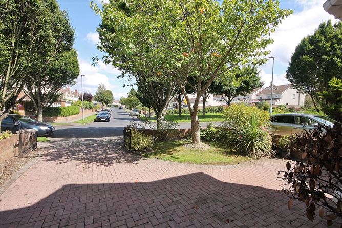 18 St Andrews Drive, The Fairways, Lucan, Co. Dublin
