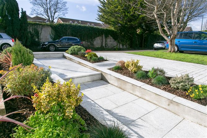 76 Marsham Court, Stillorgan, Co. Dublin