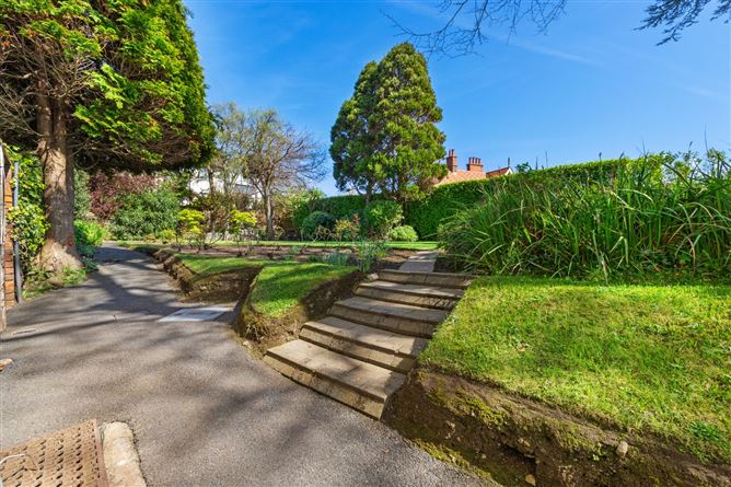 Abbeylands East, Military Road, Killiney, Co. Dublin