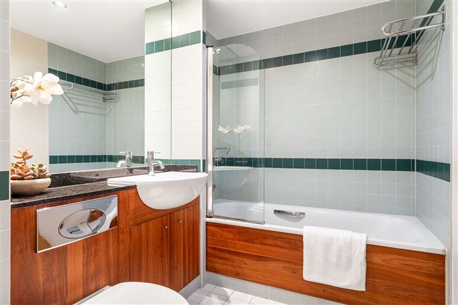 71 Hanover Dock, Block D, Grand Canal Dock, Dublin 2