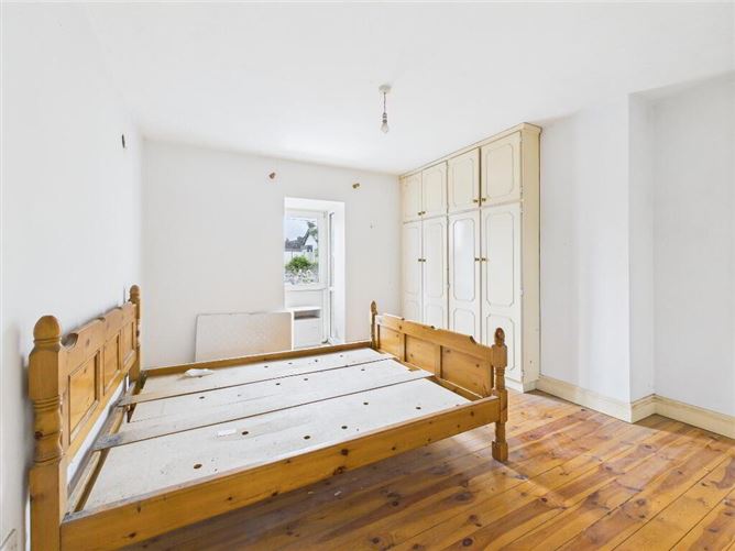 2 Bath Street, Dungarvan, Waterford