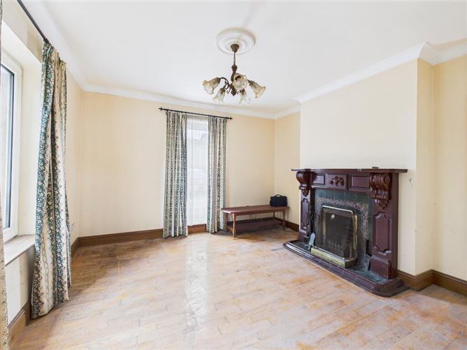 2 Bath Street, Dungarvan, Waterford