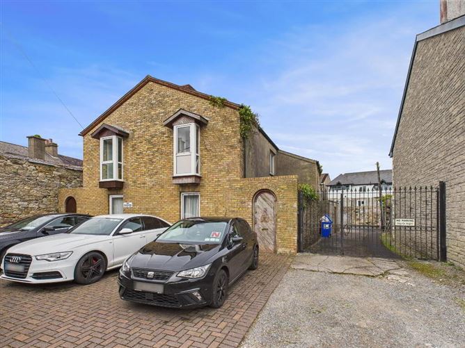 2 Bath Street, Dungarvan, Waterford