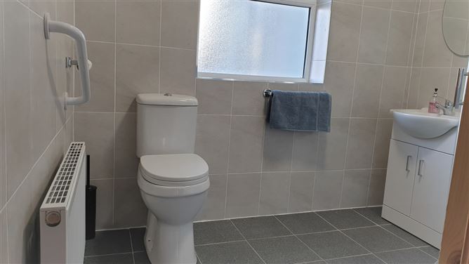 Reed Warbler Cottage,Vacation Rental in Mayo, Ireland