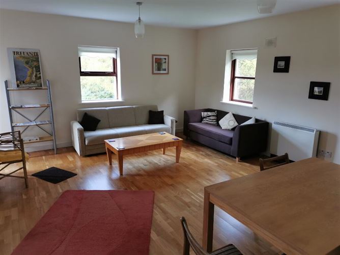 20 An Cuan, Golflinks Road, Ballinamore, Leitrim