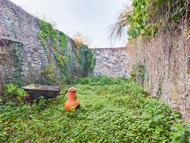 63 Liberty Square, Thurles, Co. Tipperary