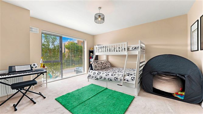 Photo 11 of 18 — 11 Rowan Walk, Kilcarbery, Dublin 22