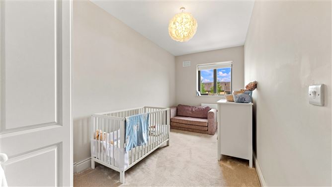 Photo 10 of 18 — 11 Rowan Walk, Kilcarbery, Dublin 22