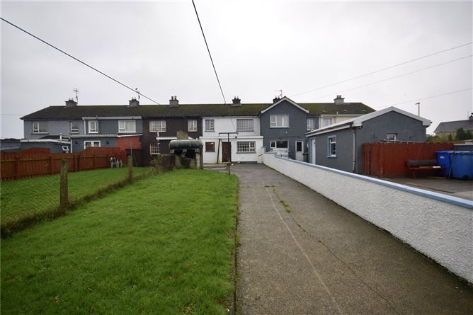 13 Abbey Villas, Manorcunningham, Co. Donegal