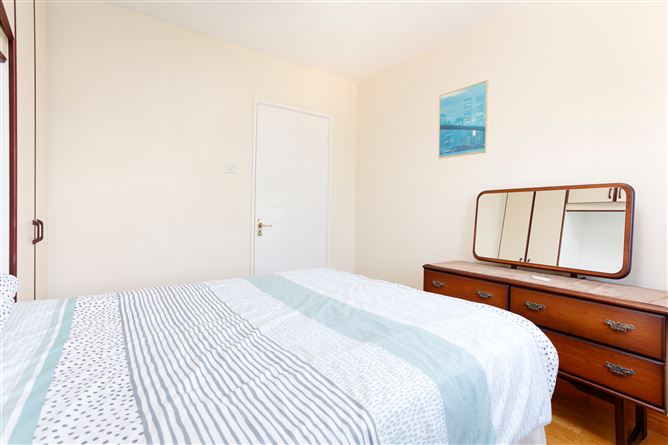 4 Templeroan Drive, Knocklyon, Dublin 16