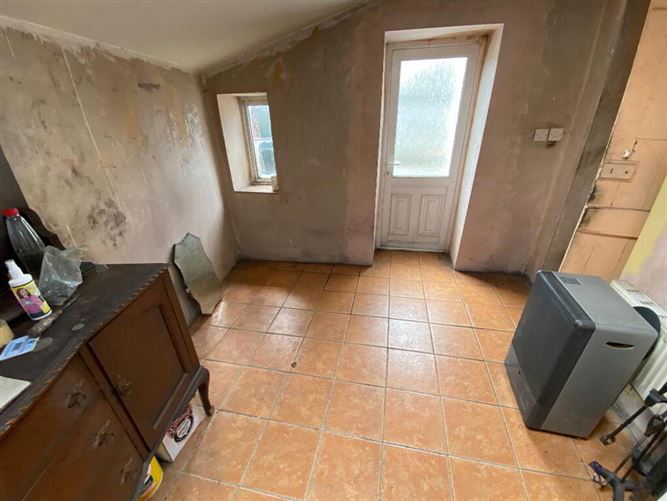Photo 5 of 14 — Fethard Street, Mullinahone, Thurles, Tipperary