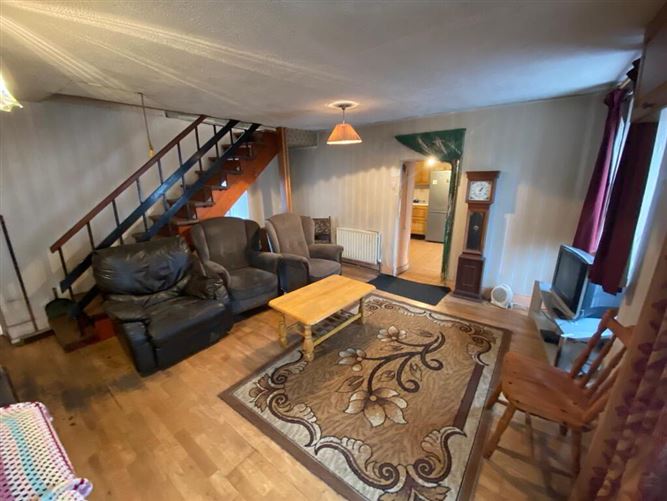 Fethard Street, Mullinahone, Thurles, Tipperary