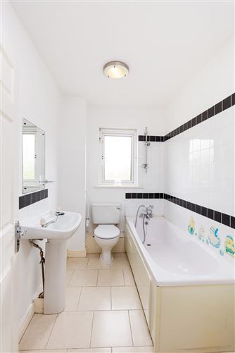 137 Grattan Lodge, Hole In The Wall Road, Donaghmede, Dublin 13