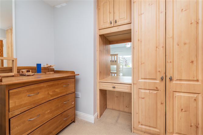 10 Ban na Greinne, Craddockstown Road, Naas, Co. Kildare