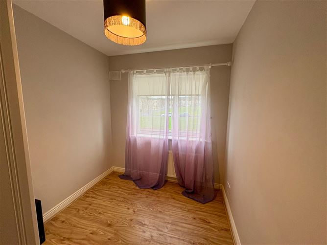 37 The Drive, Earls Court, Kill, Co. Kildare