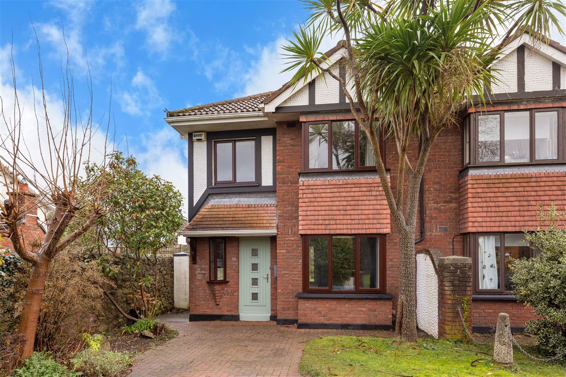 38 Eden Crescent, Rathfarnham, Dublin 16