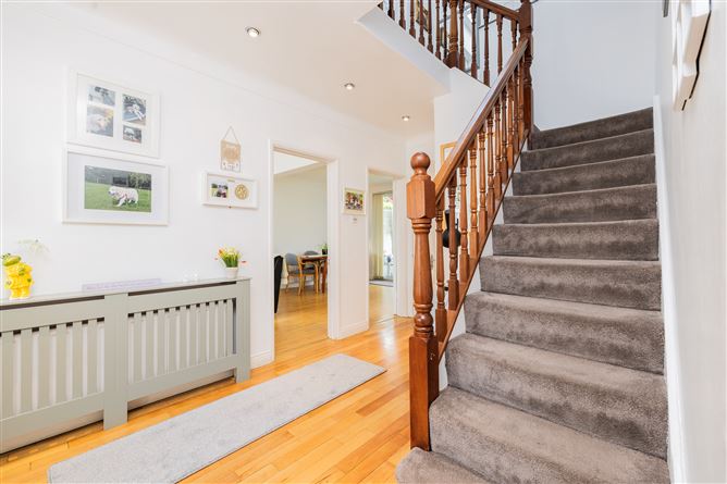 https://photos-a.propertyimages.ie/media/3/7/5/5002573/5252d1e1-d3c2-4075-8fa6-a8d30cdd987a_l.jpg