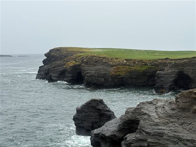 Photo 17 of 19 — Mutton Island, Quilty, Clare