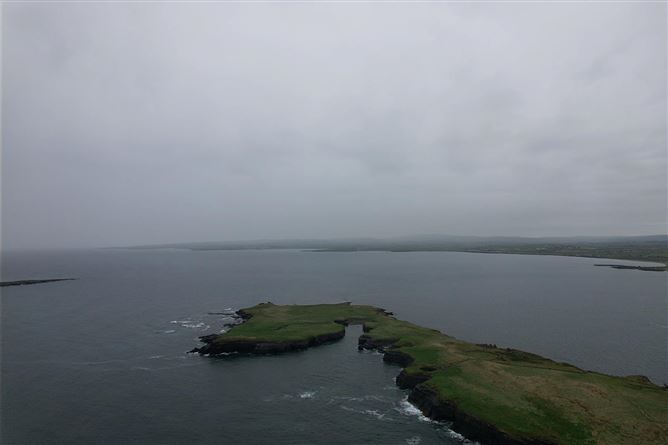 Photo 7 of 19 — Mutton Island, Quilty, Clare
