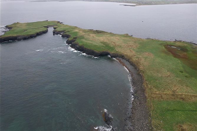 Photo 8 of 19 — Mutton Island, Quilty, Clare