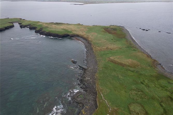 Photo 9 of 19 — Mutton Island, Quilty, Clare