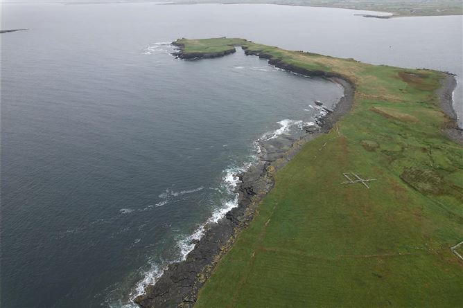 Photo 13 of 19 — Mutton Island, Quilty, Clare