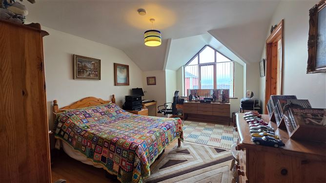 Photo 11 of 21 — Number 4, The Courtyard, Main Street, Castletown Berehaven, West Cork