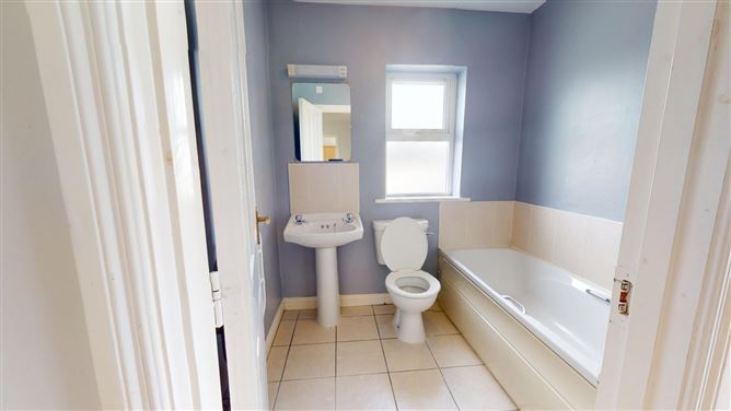 Photo 10 of 18 — 110 Cluain Dara, Clonard, Wexford Town