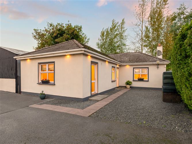 Lock View House, Ballyteage North, Kilmeague, Naas, Co. Kildare