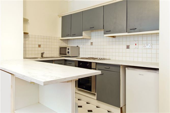 8 Riverside Walk, Clonskeagh Road, Dublin 6