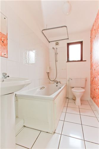 8 Riverside Walk, Clonskeagh Road, Dublin 6