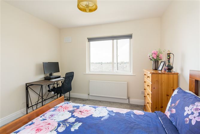 5 Shannonside, Ballyleague, Lanesboro, Co. Roscommon