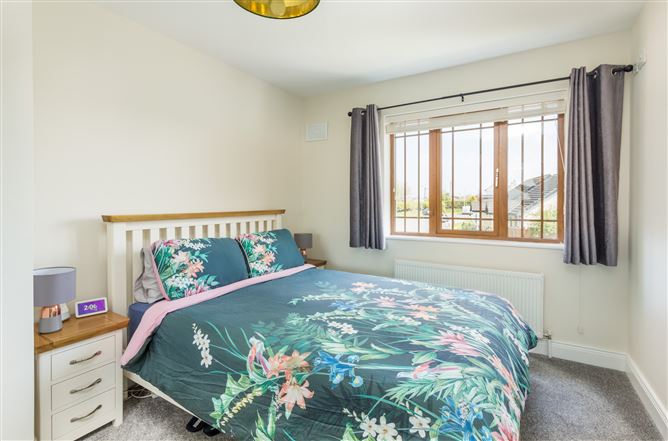 5 Shannonside, Ballyleague, Lanesboro, Co. Roscommon