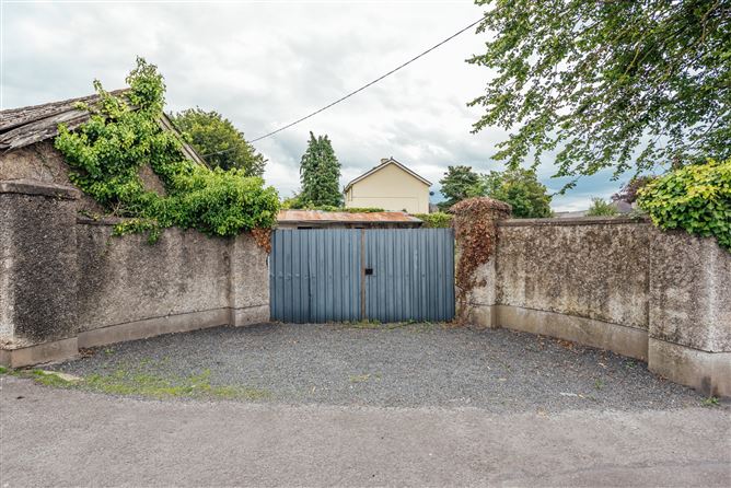 "Bolands" Former Licensed Premises, Market Square & Bride Street, Kildare Town, Kildare