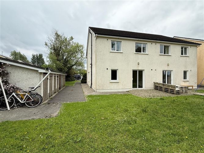 9A Brooklawn,, Ballaghaderreen, Roscommon