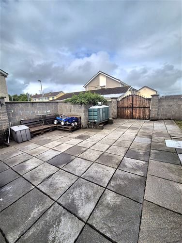 15 Cronan Gardens, Shannon, Clare